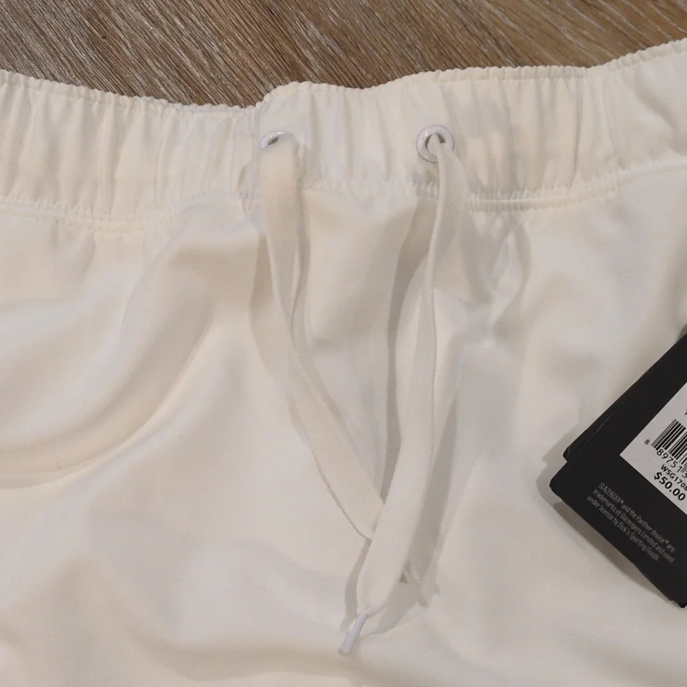 β€οΈποΈββοΈNWT Slazenger Women's White Golf Skort size Medium β€οΈποΈββοΈ WOW!!β€οΈποΈβ - Picture 5 of 10